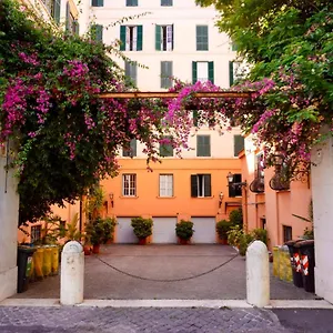 Trastevere House-suite Elegante Nel Centro Storico Appartamento
